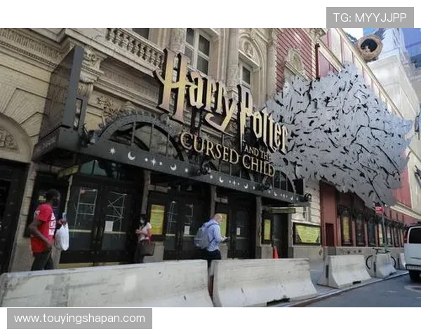 探索香港百老汇的丰富演出项目和最新演出资讯全攻略